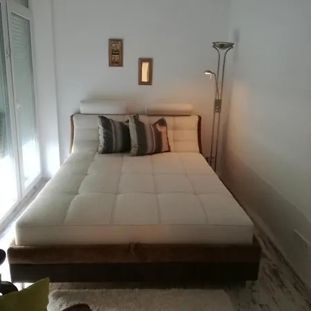 Dolce Apartman 别墅 巴拉顿菲赖德