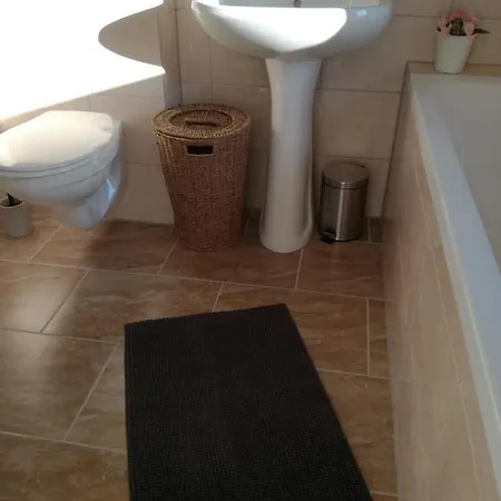 Dolce Apartman 巴拉顿菲赖德